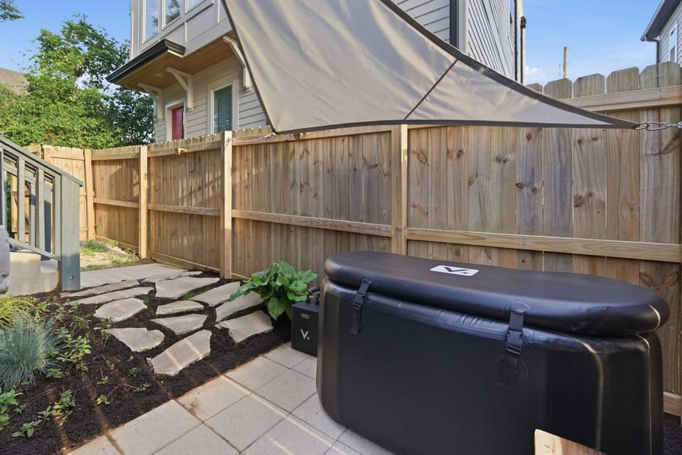Designer Single Family House-Rooftop- Hot Tub House in Nashville