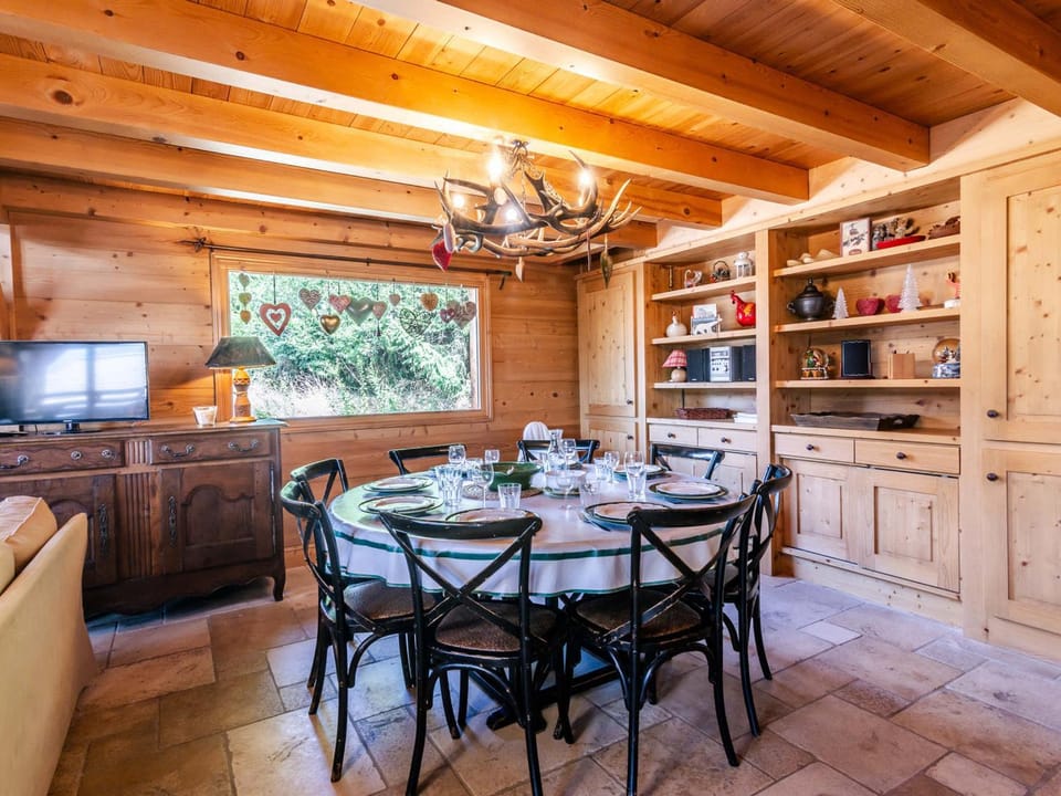 Chalet haut standing 14p proche remontées avec ascenseur - FR-1-754-8 Chalet in Montriond