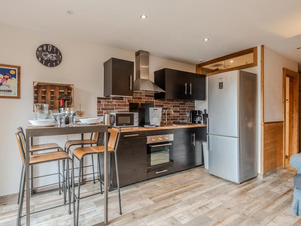 Appartement T2 cosy avec terrasse à 5 min du téléphérique d'Avoriaz - FR-1-754-42 Apartment in Montriond