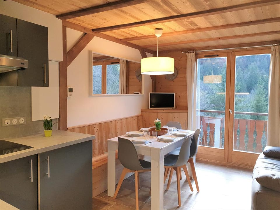 Appartement rénové au pied des pistes avec wifi et parking à Morzine - FR-1-754-48 Apartment in Morzine