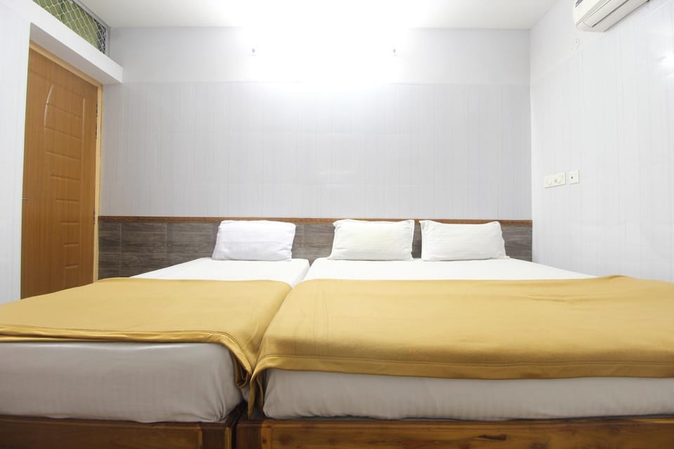 JKS DELUXE LODGE Hotel in Tamil Nadu