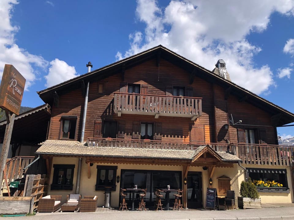 Appartement T3 centre Morzine 100m des pistes avec parking, wifi, 6 personnes - FR-1-754-54 Apartment in Montriond