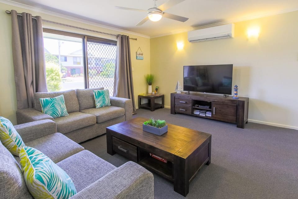 Hibiscus Holiday Home House in Hervey Bay