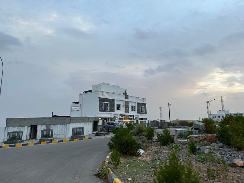 بيوت الخزام Villa in Oman