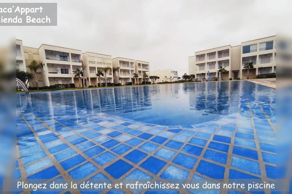 Property building, Day, Pool view, Swimming pool