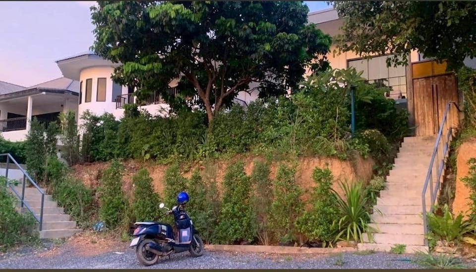 Sam Lanta Villa in Sala Dan