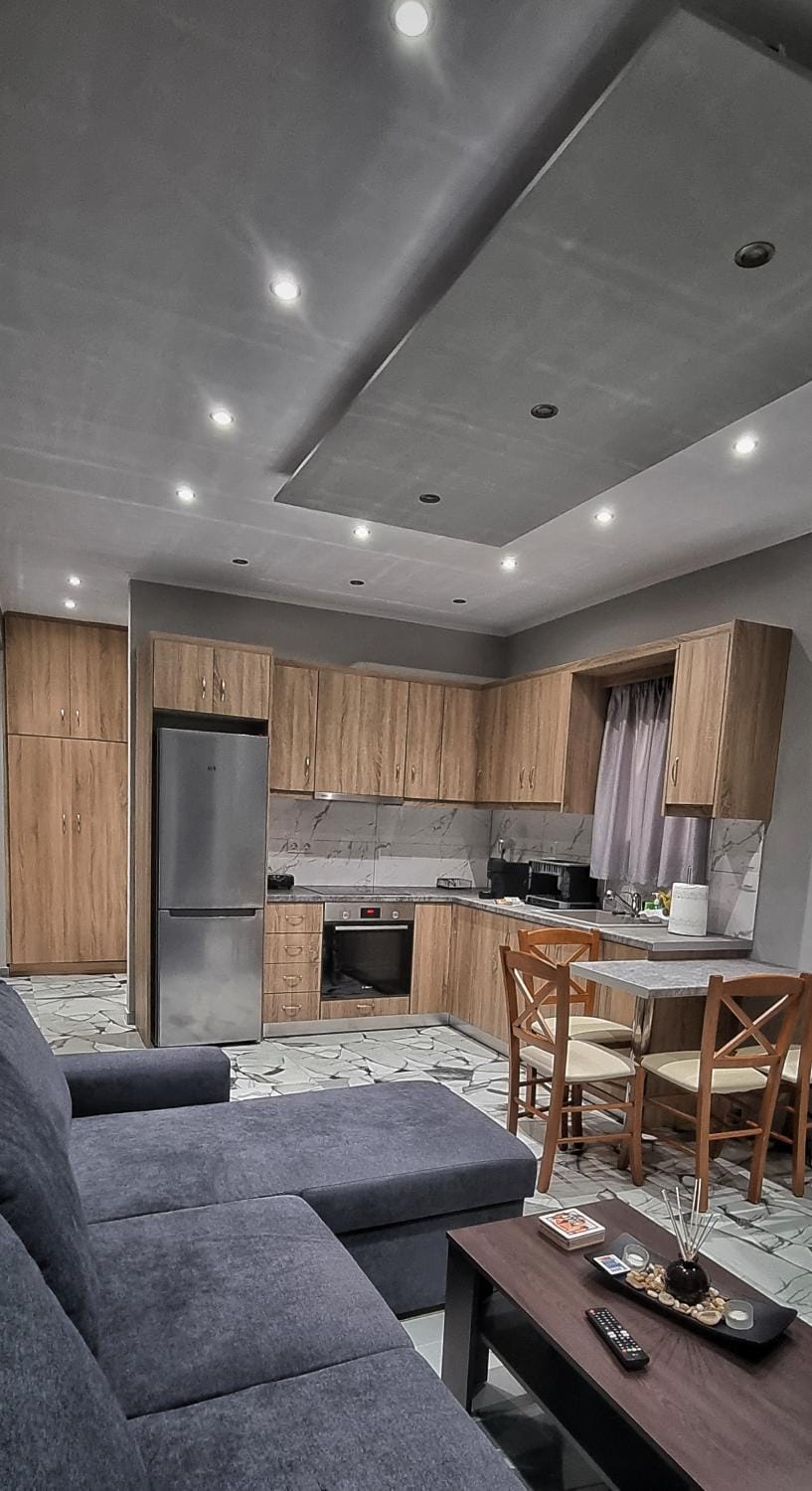 Kitchen or kitchenette, Dining area, pet friendly, stove