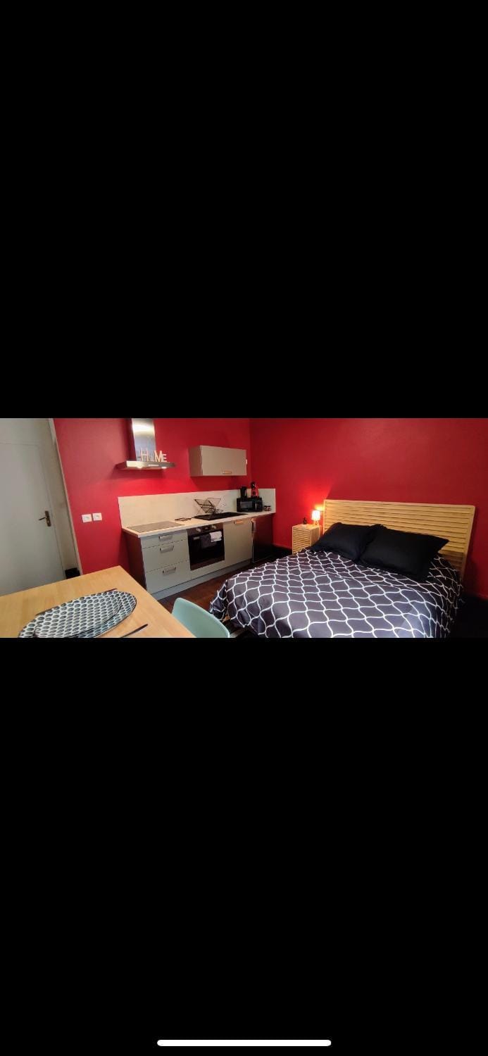 101 Studio en plein cœur historique de Bourges Apartment in Bourges