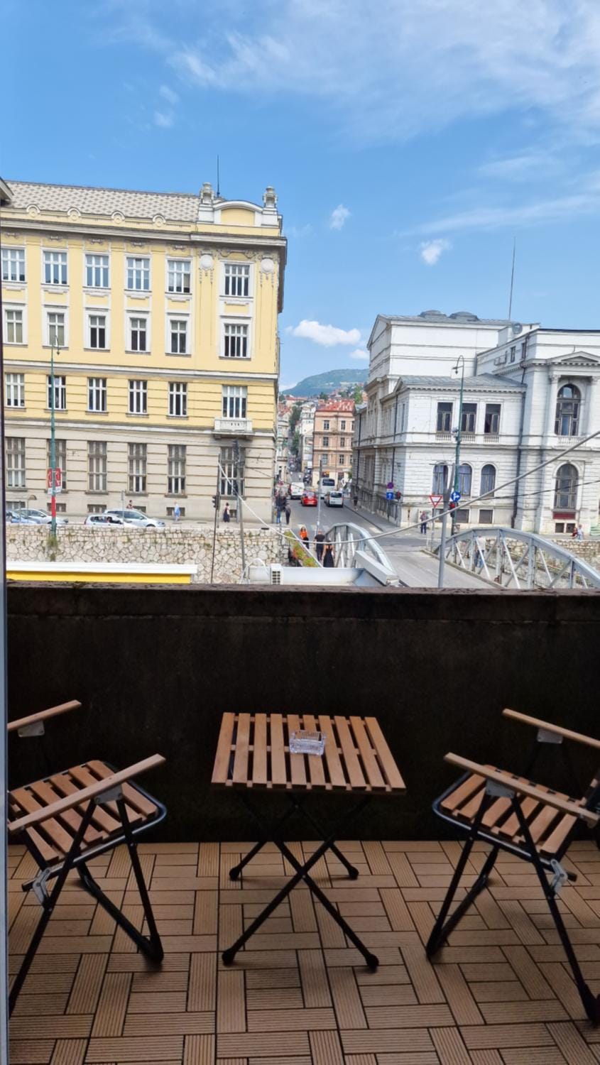 Property building, Day, View (from property/room), Balcony/Terrace, City view, Location, Parking
