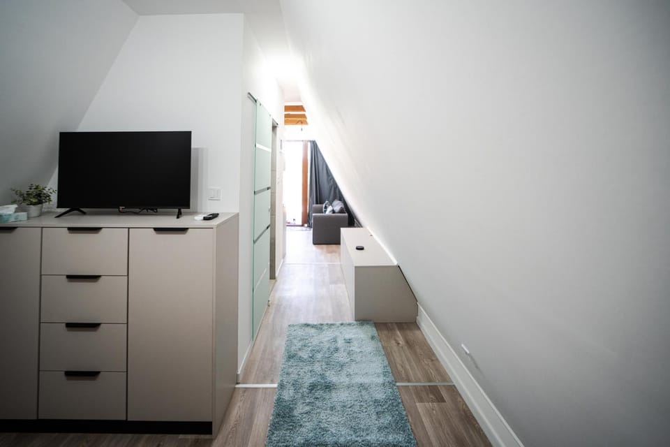 Communal lounge/ TV room, TV and multimedia, Evening entertainment