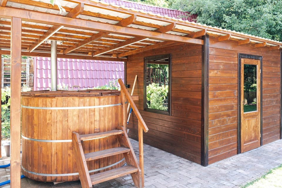 Patio, Day, Garden, Hot Tub, Sauna, Spa and wellness centre/facilities, Garden view, Open Air Bath