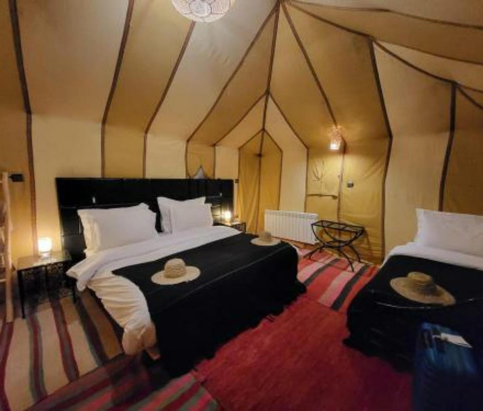 Bed, View (from property/room), Living room, Photo of the whole room, Seating area, towels