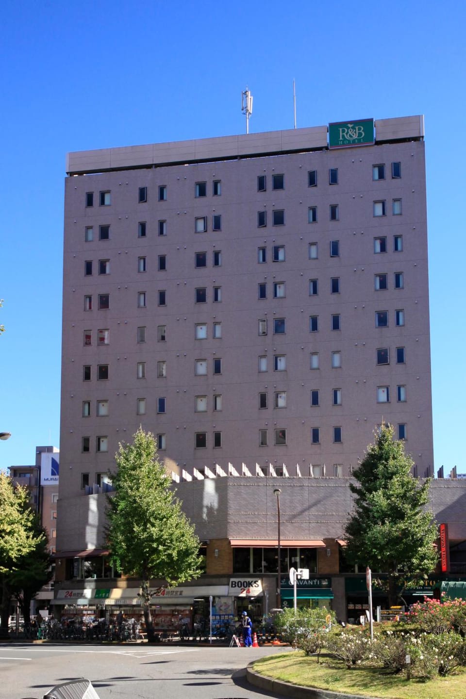 Facade/entrance