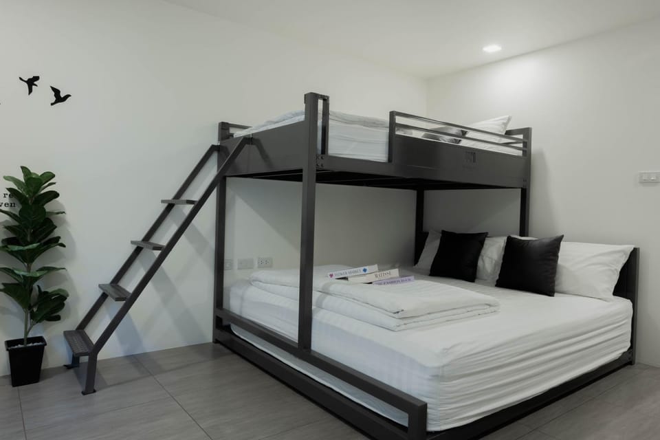bunk bed