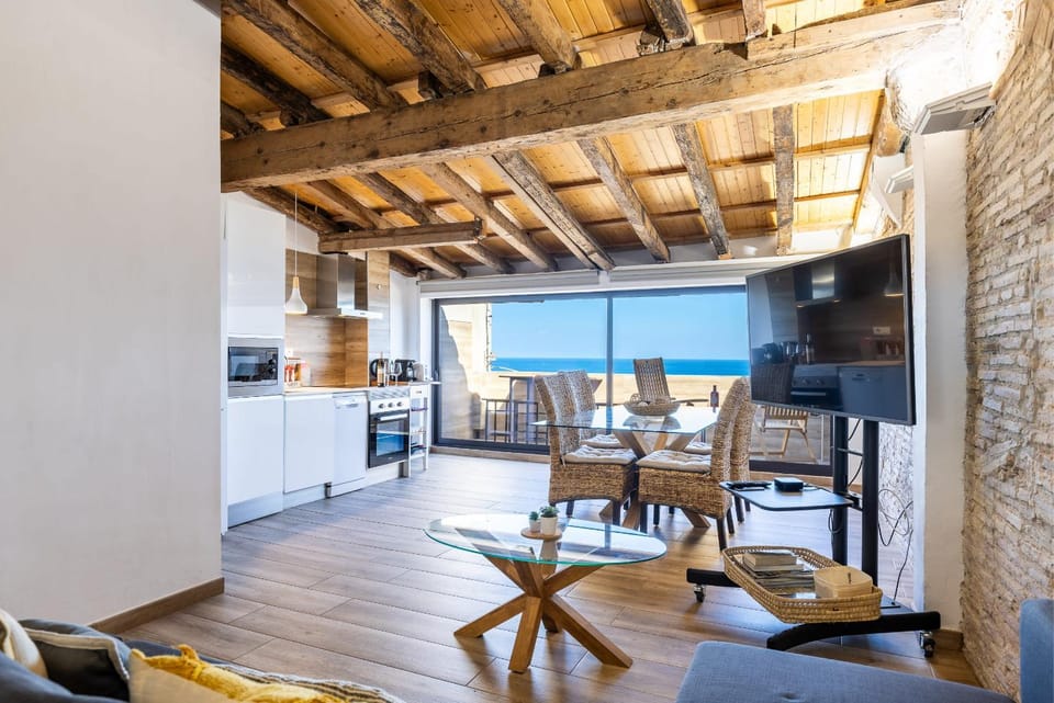 Panoramic - Unik Vacation Apartment in Tarragona
