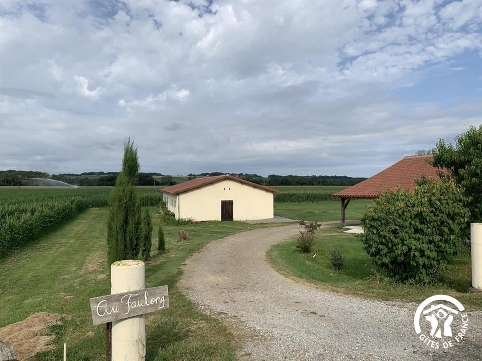 Les Petits Faulongs House in Occitanie