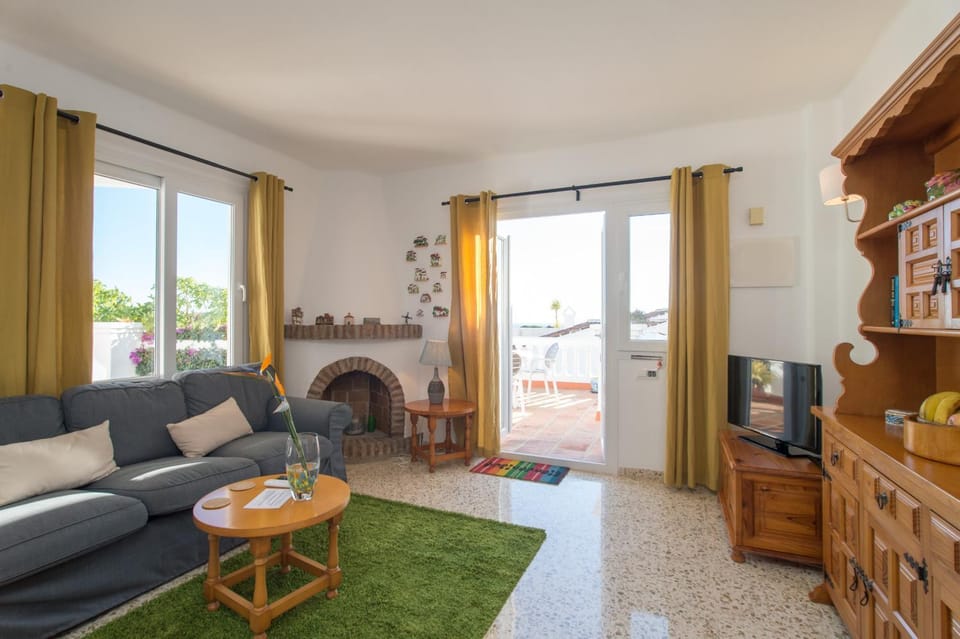 Communal lounge/ TV room, Living room