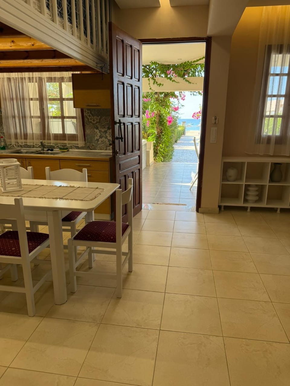 Dining area, Sea view