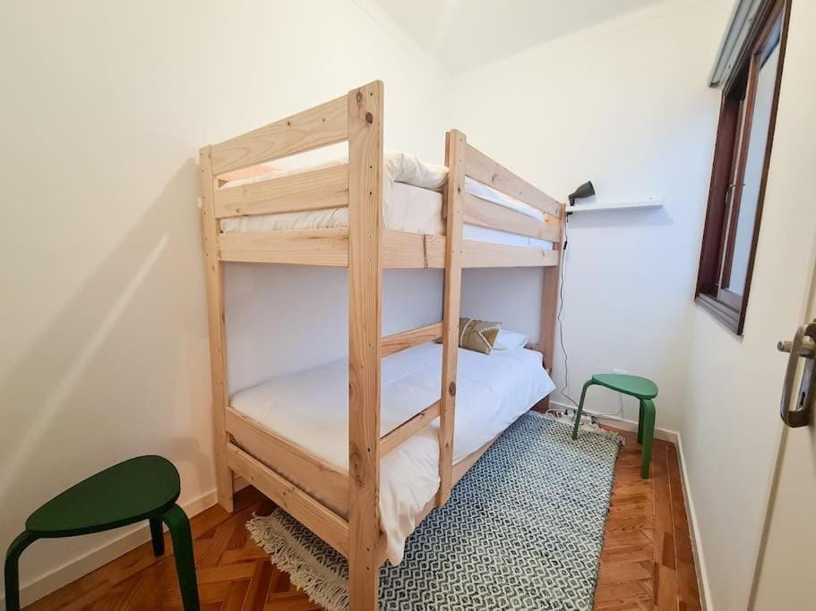 Bedroom, bunk bed