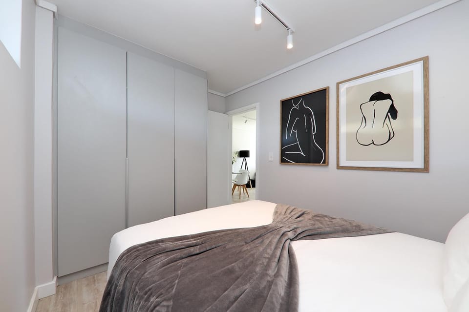 Bedroom, wardrobe
