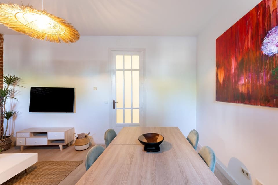 Luxe Apartment in Chamberí Chic Apartment in Madrid