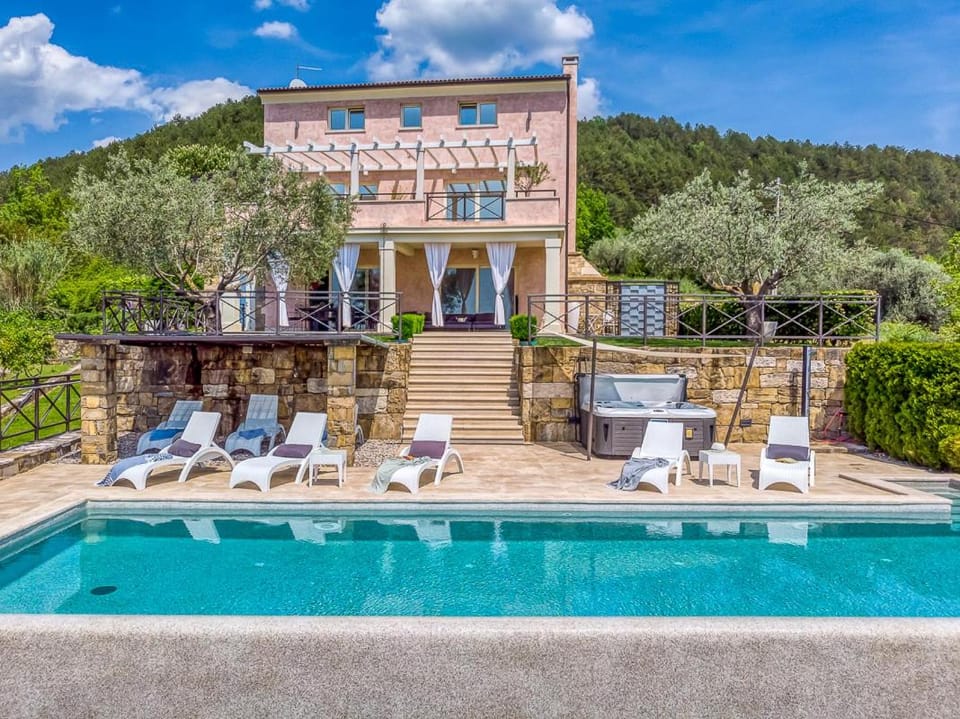 Pool view, Swimming pool