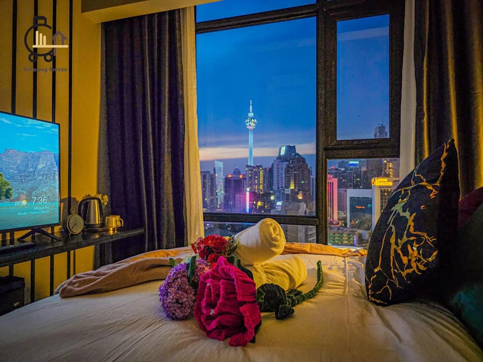 Bedroom, City view, Landmark view