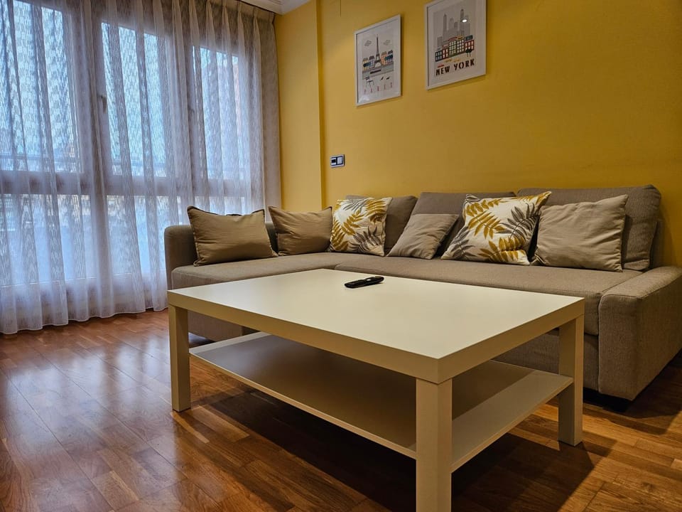 196A Acogedor apartamento en Gijón by R2R Consulting Apartment in Gijón