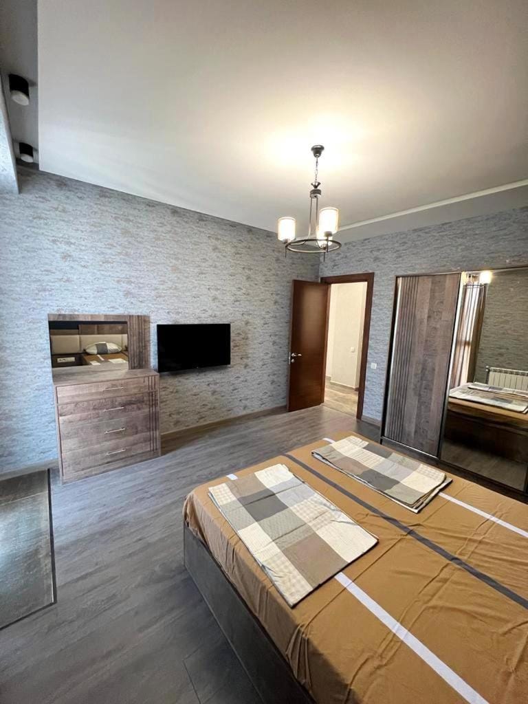 Deluxe Residential New Buiding 3bedroom + 2.5bathroom Apartment ,Near City Center, Современная Квартира Недалеко от Центра Города Apartment in Yerevan