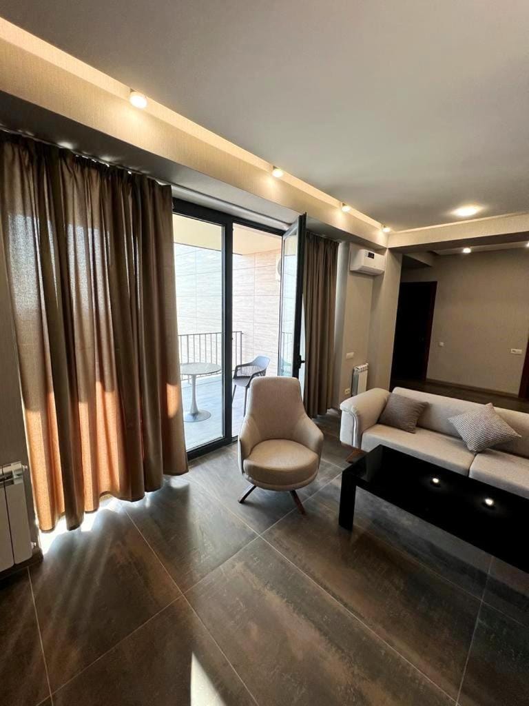 Deluxe Residential New Buiding 3bedroom + 2.5bathroom Apartment ,Near City Center, Современная Квартира Недалеко от Центра Города Apartment in Yerevan
