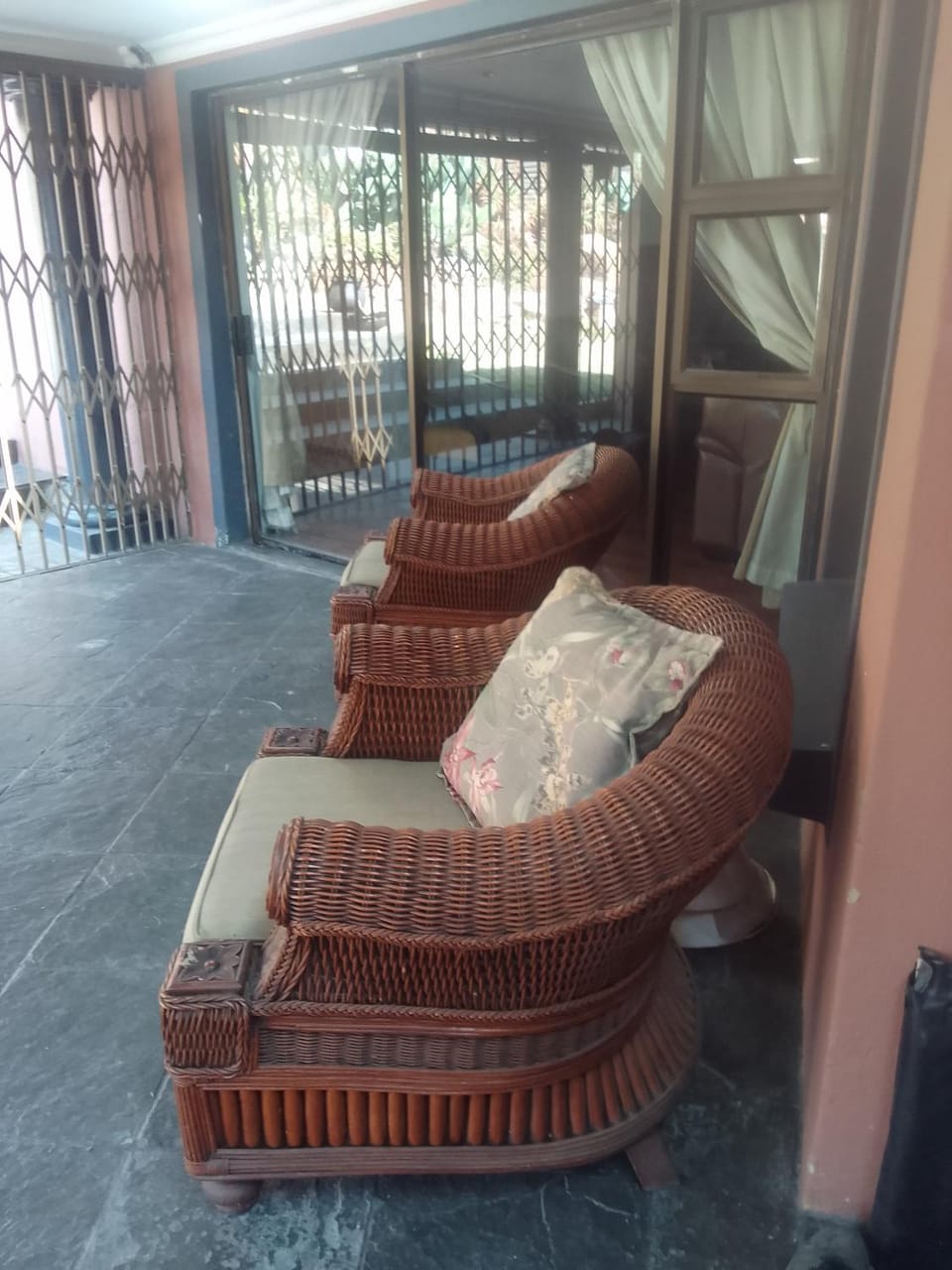 BBQ facilities, Seating area