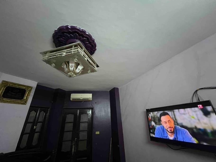 شقه ١٨٠ متر علي الرئيسي في شارع محمد فتحي Apartment in Egypt