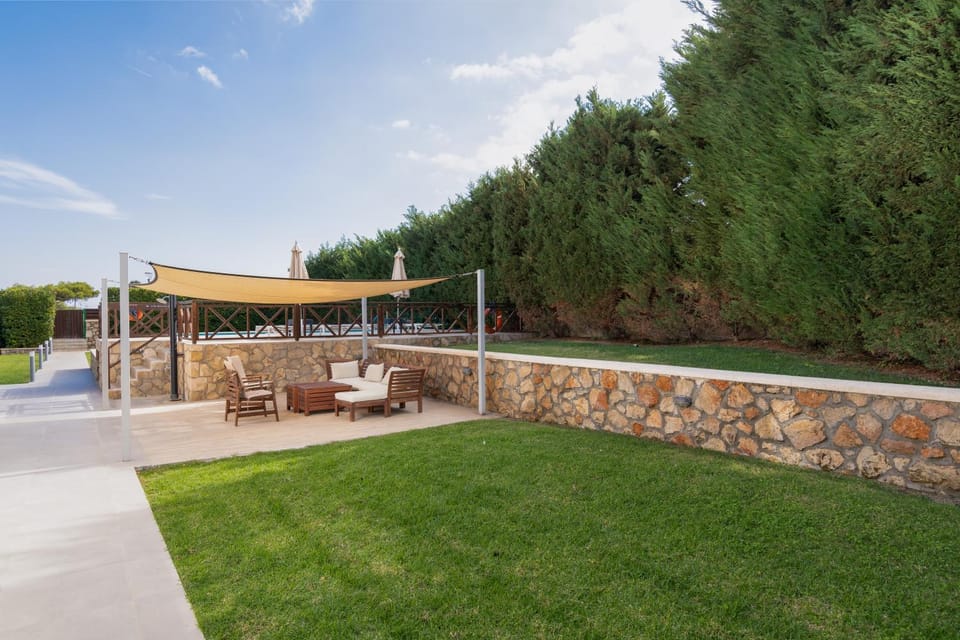 Garden, Inner courtyard view