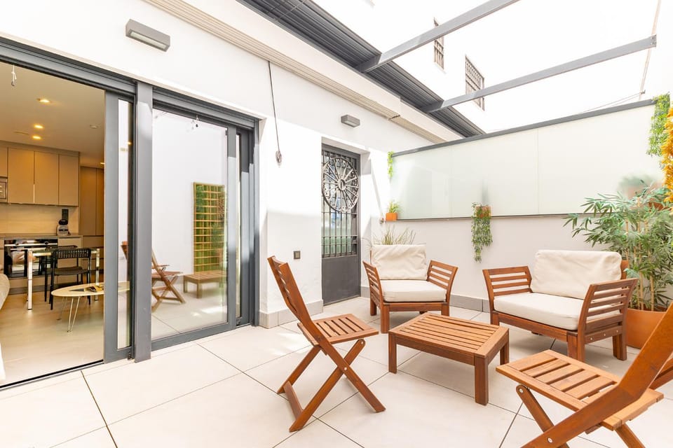 Bajeles City Center Deluxe Apartment in Seville
