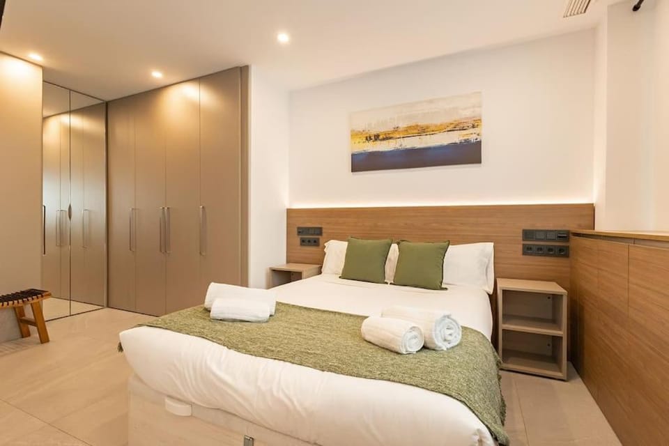 Bajeles City Center Deluxe Apartment in Seville
