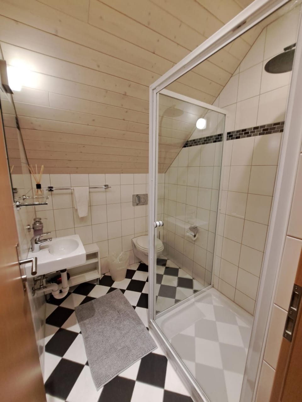 Shower, Toilet, Bathroom