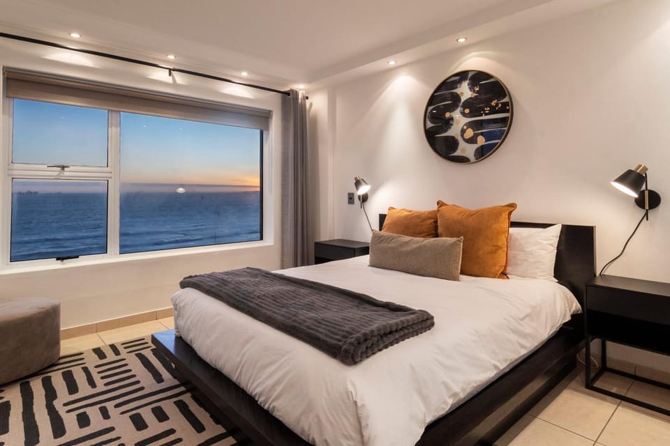 Bed, Bedroom, Sea view