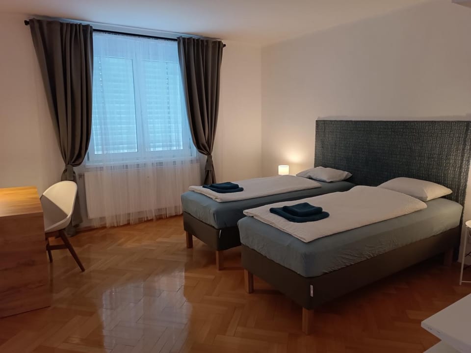 Photo of the whole room, Bedroom