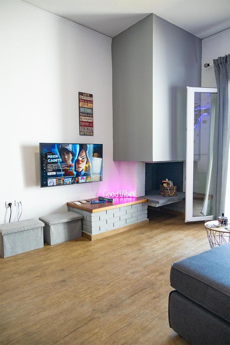 TV and multimedia, Living room, Seating area