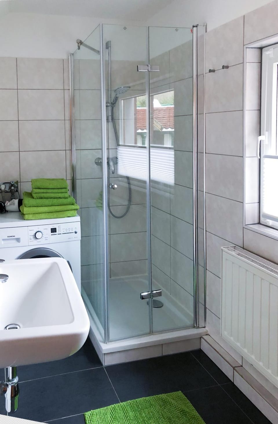 3 Seiten Ferienwohnung Apartment in Jena