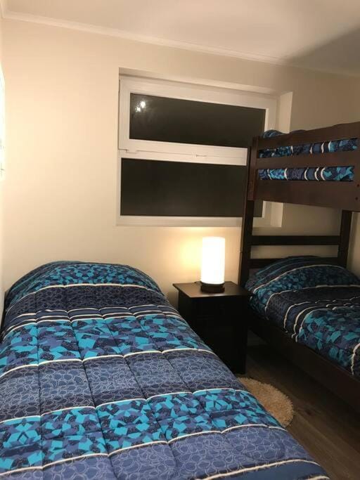 Bedroom, bunk bed