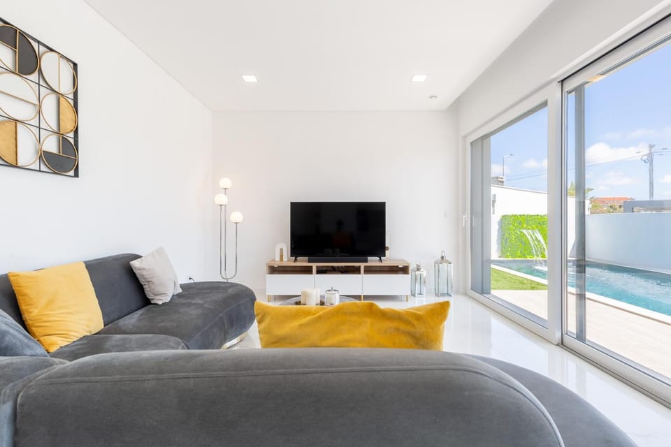 SIHEM ‘S Villa Luxury House Villa in Lisbon District