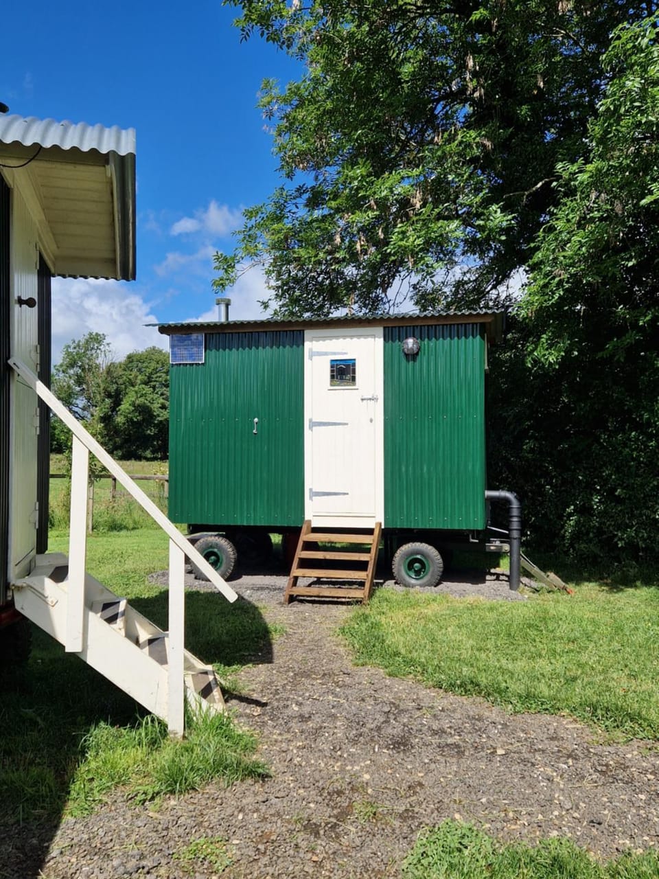 The Delkin Shepherds Huts Castle Combe Luxury tent in England