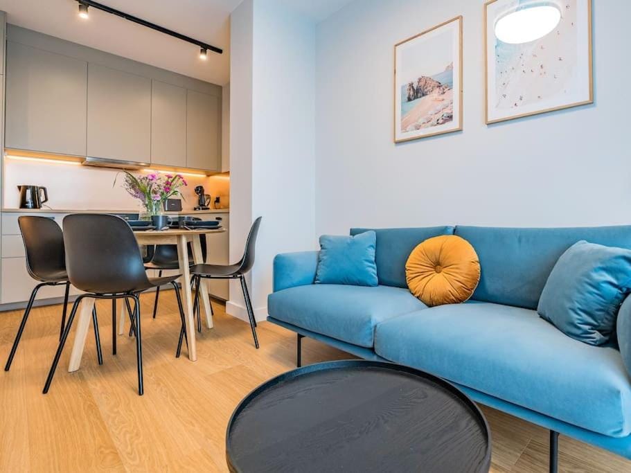 Hello Apartments RIO with private parking Apartment in Gdansk