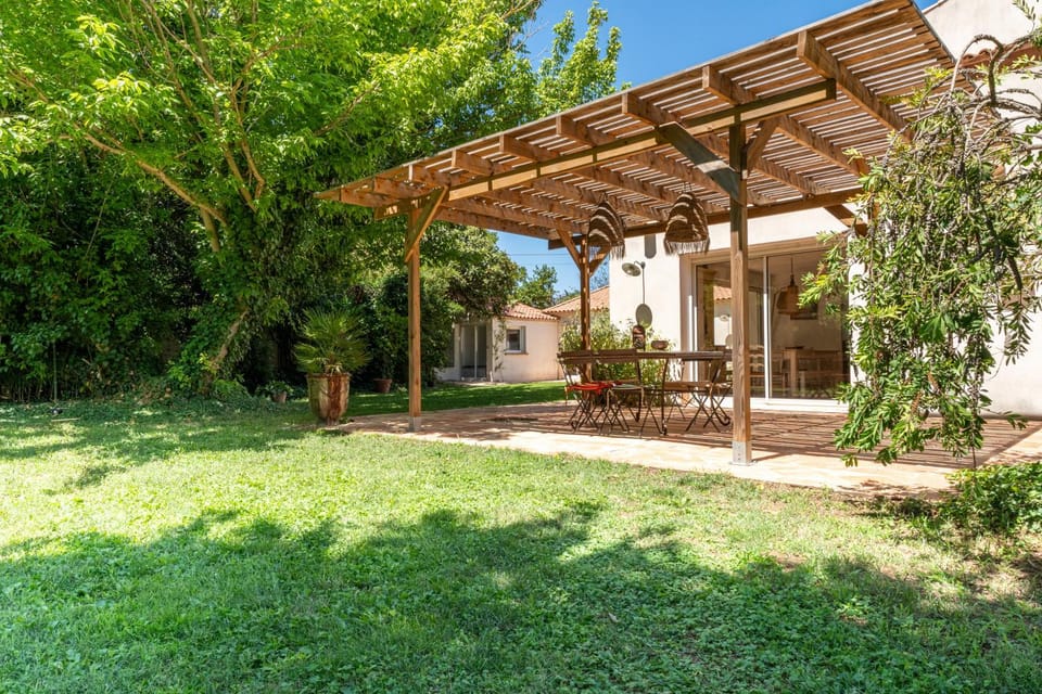 Patio, Natural landscape, Garden, Garden view