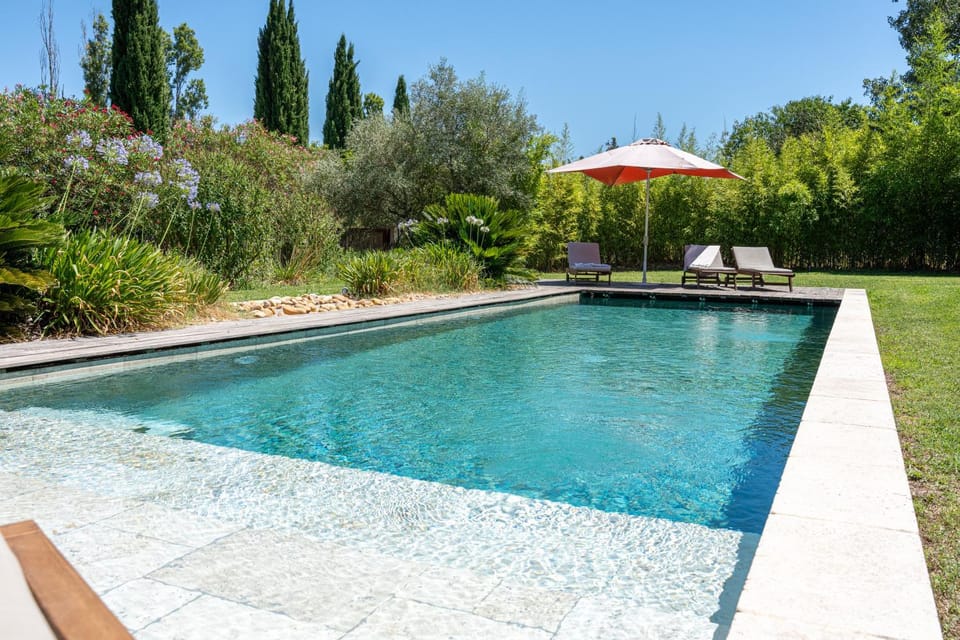 Spring, Day, Natural landscape, Garden, Garden view, Pool view, Swimming pool, sunbed
