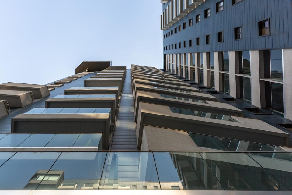 Property building, Day