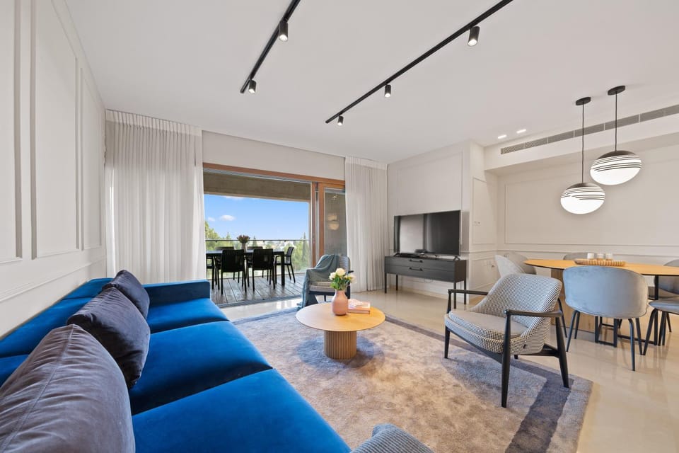 King David Residence Jerusalem Pool Gym Apartment in Jerusalem