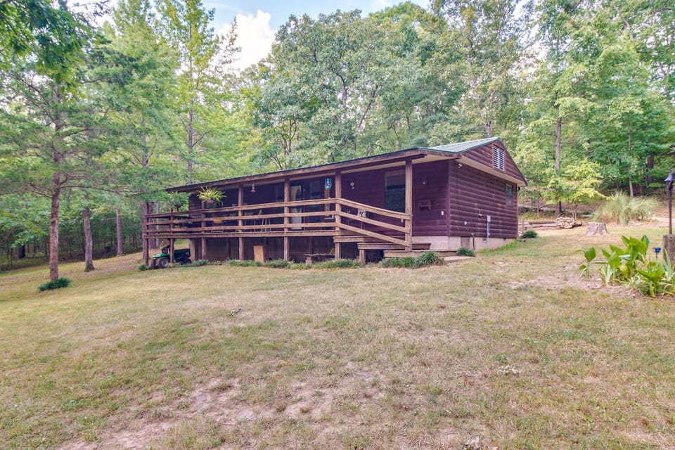 Pet-Friendly Elkins Vacation Rental with Decks! House in Arkansas