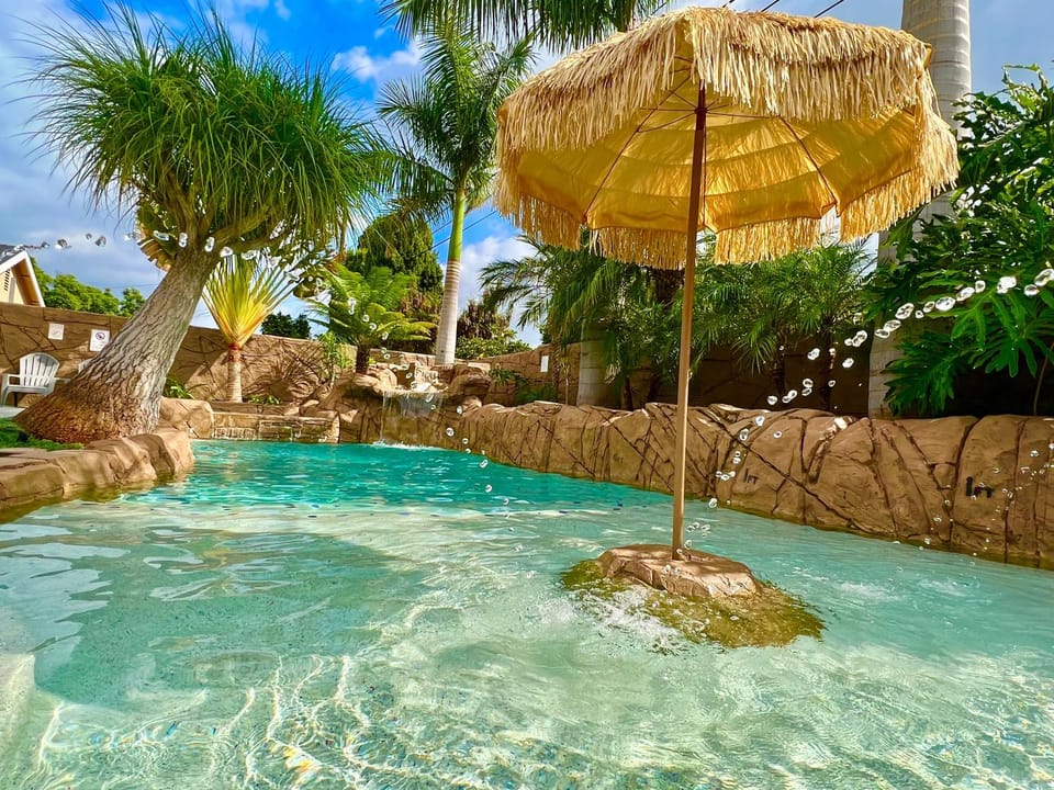 Natural landscape, Garden view, Swimming pool